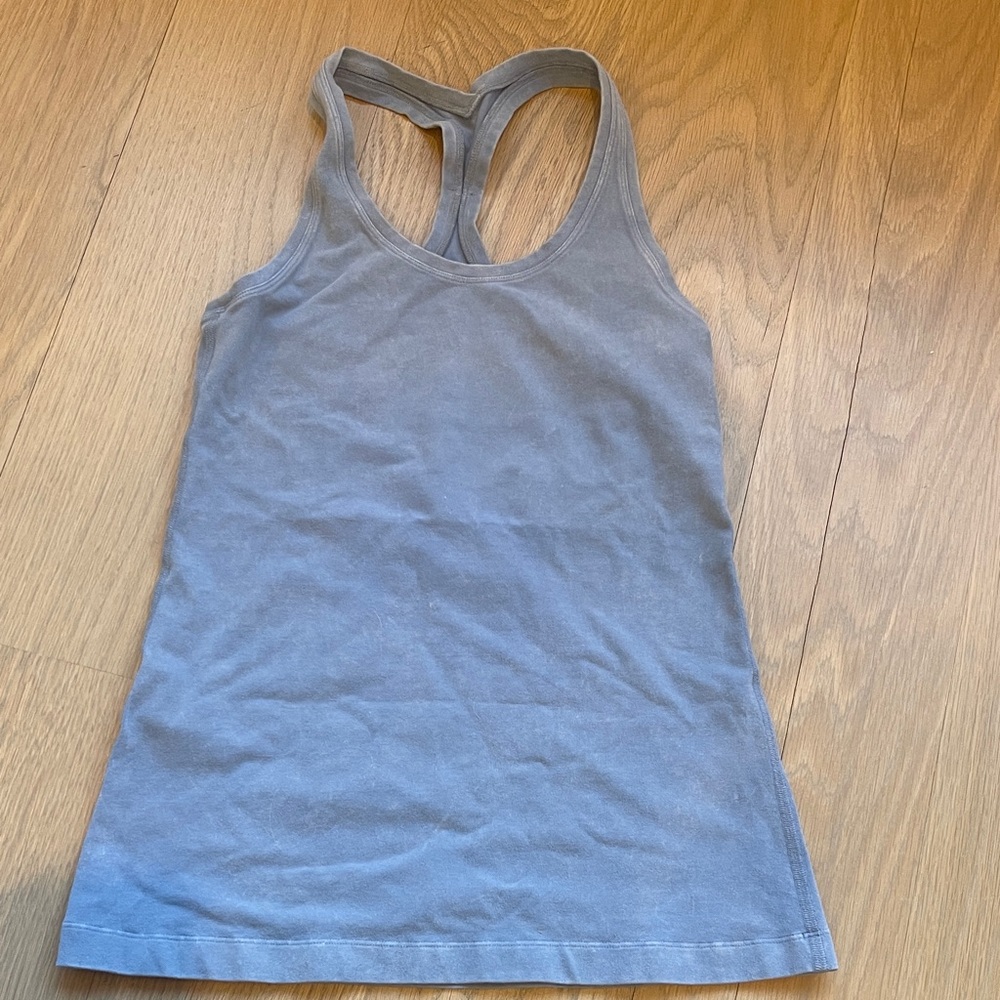 Lululemon size 6 blue wash tank top excellent condition stretch workout active